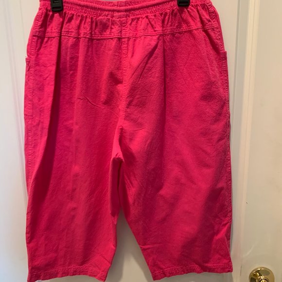 Hot Pink Pull On Petite MED Crop pants - Picture 4 of 5